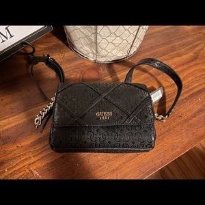 Guess purse